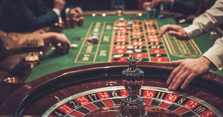 CasinoSupply-319669-roulette-table-players-image-a1